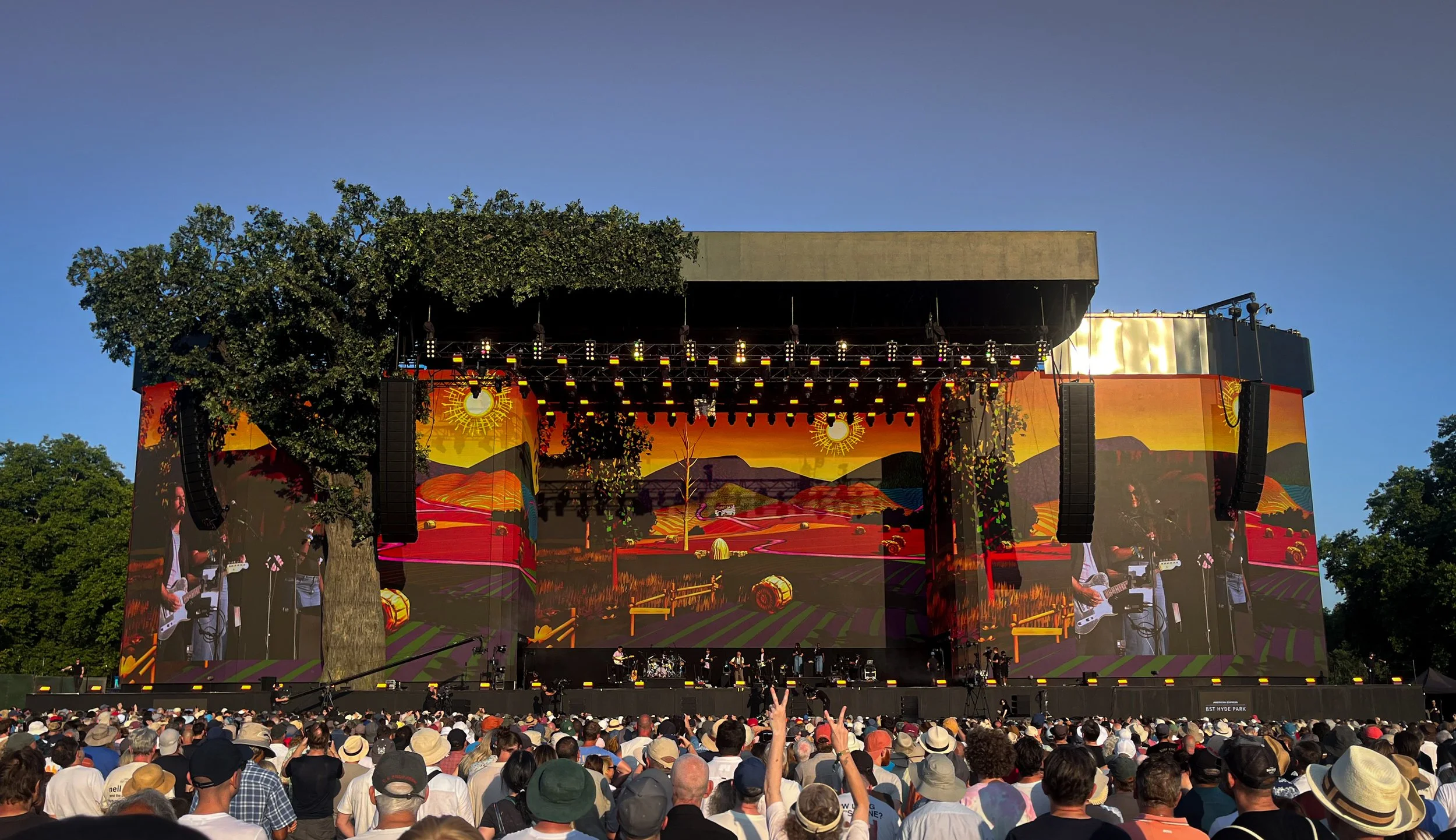 Glastonbury stage visuals